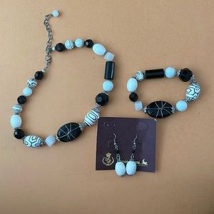 Necklace bracelet and earrings set